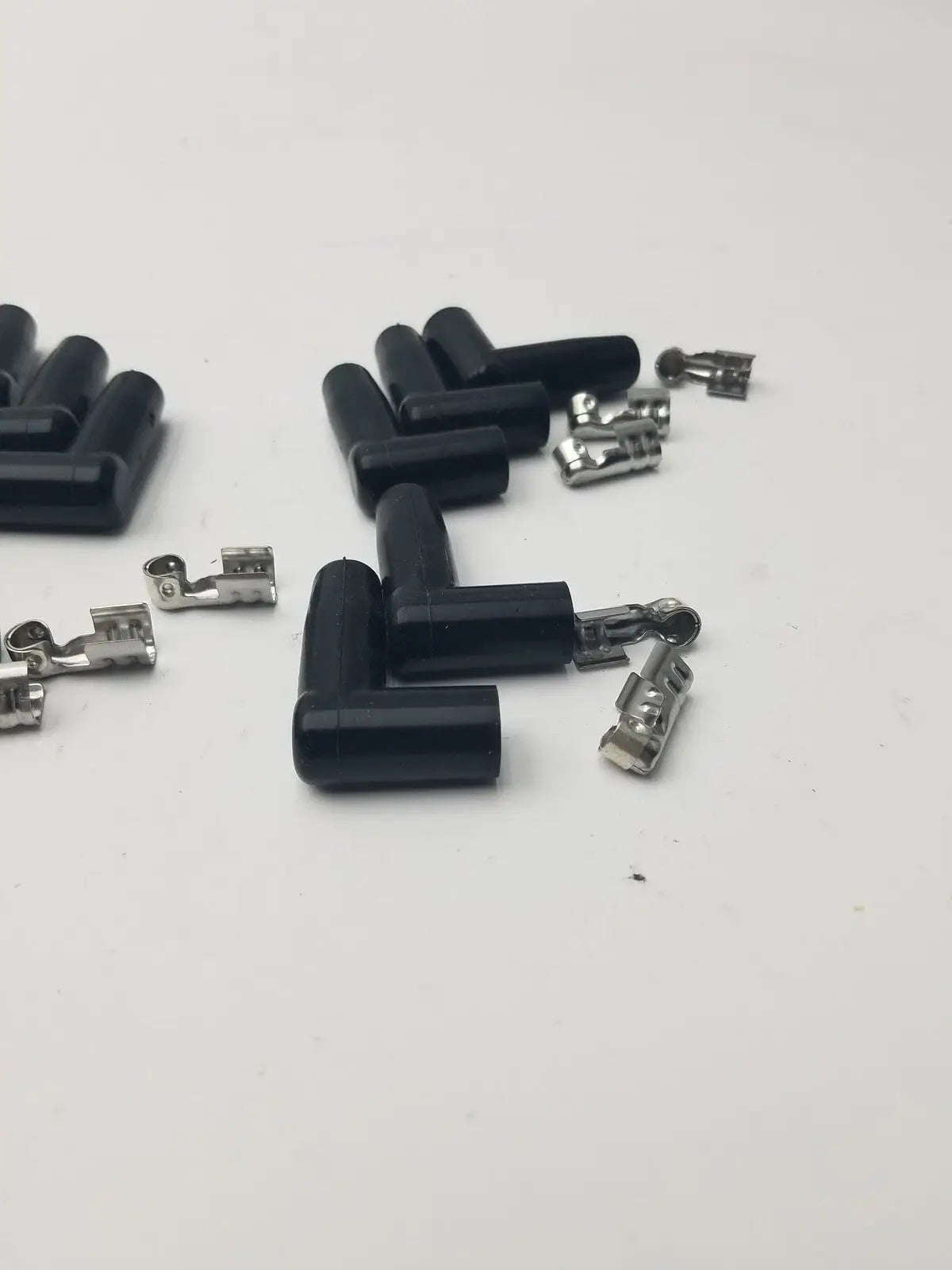 MSD Ignition Spark Plug Wire Terminals & Black 90 Degree Right/Left Angle Boots