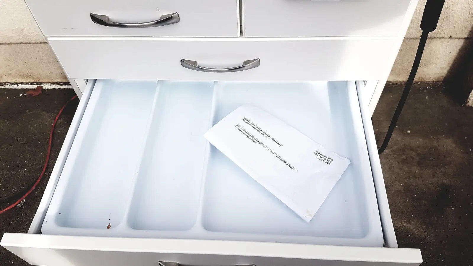 MTI Treatment Cabinet TC100AT
