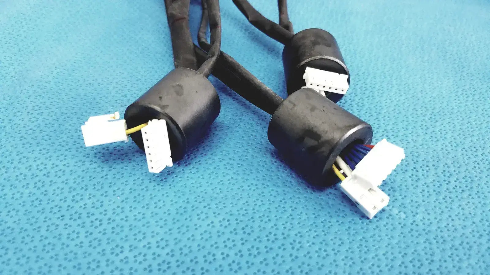 Multi-Color Wire Harness Cable with Ferrite Bead 6-Pin & 4-Pin Connectors - Medical