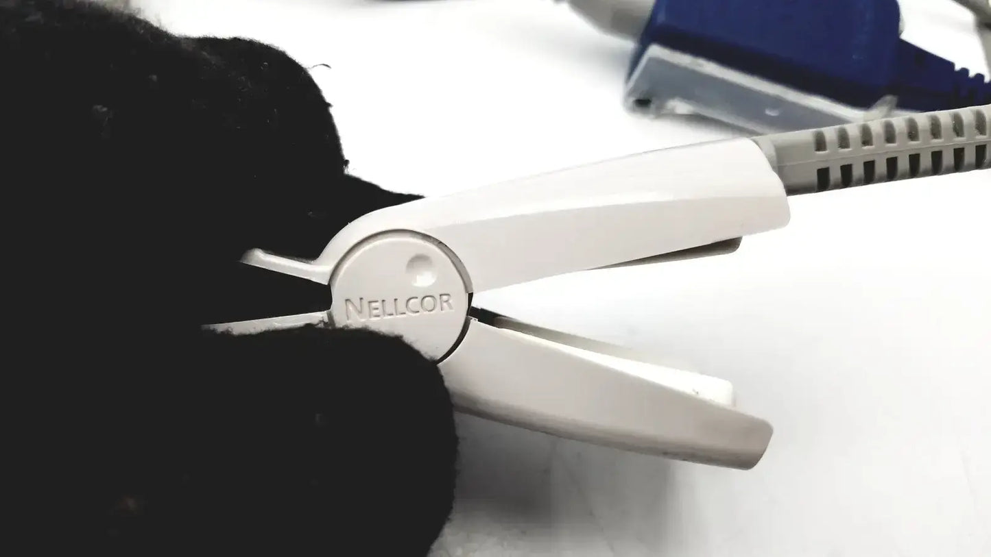Nellcor DEC-4 / DEC-8 Sensor Extension Cable & OxiMax Spo2 Adult - Pulse Oximetry Accessory