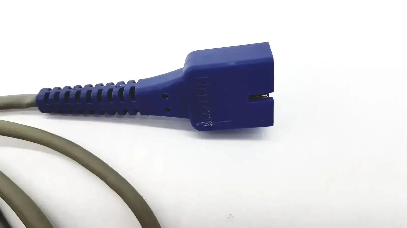 Blue plastic adapter extension spo2 connector with ribbed texture and gray cable for nellcor dec-8 extension spo2 cable