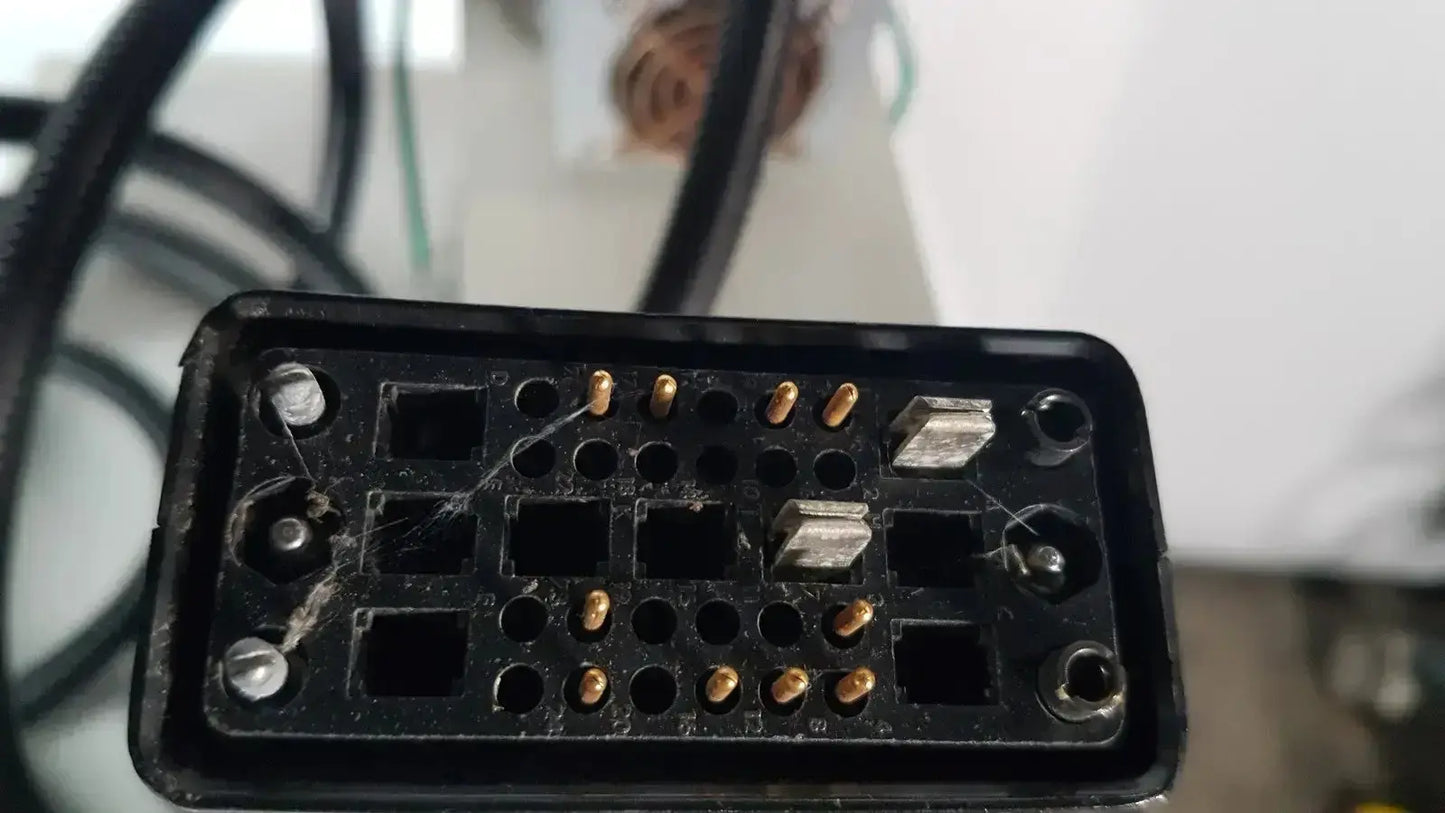 Black plastic dvi connector with gold pins and silver contacts on the back of netzsch sta 409 pc luxx simultaneous thermal analyzer