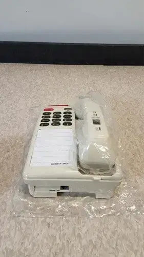 New Inn-Phone D520A W/Volume And Flashing Ring Light Message Waiting - Telephone