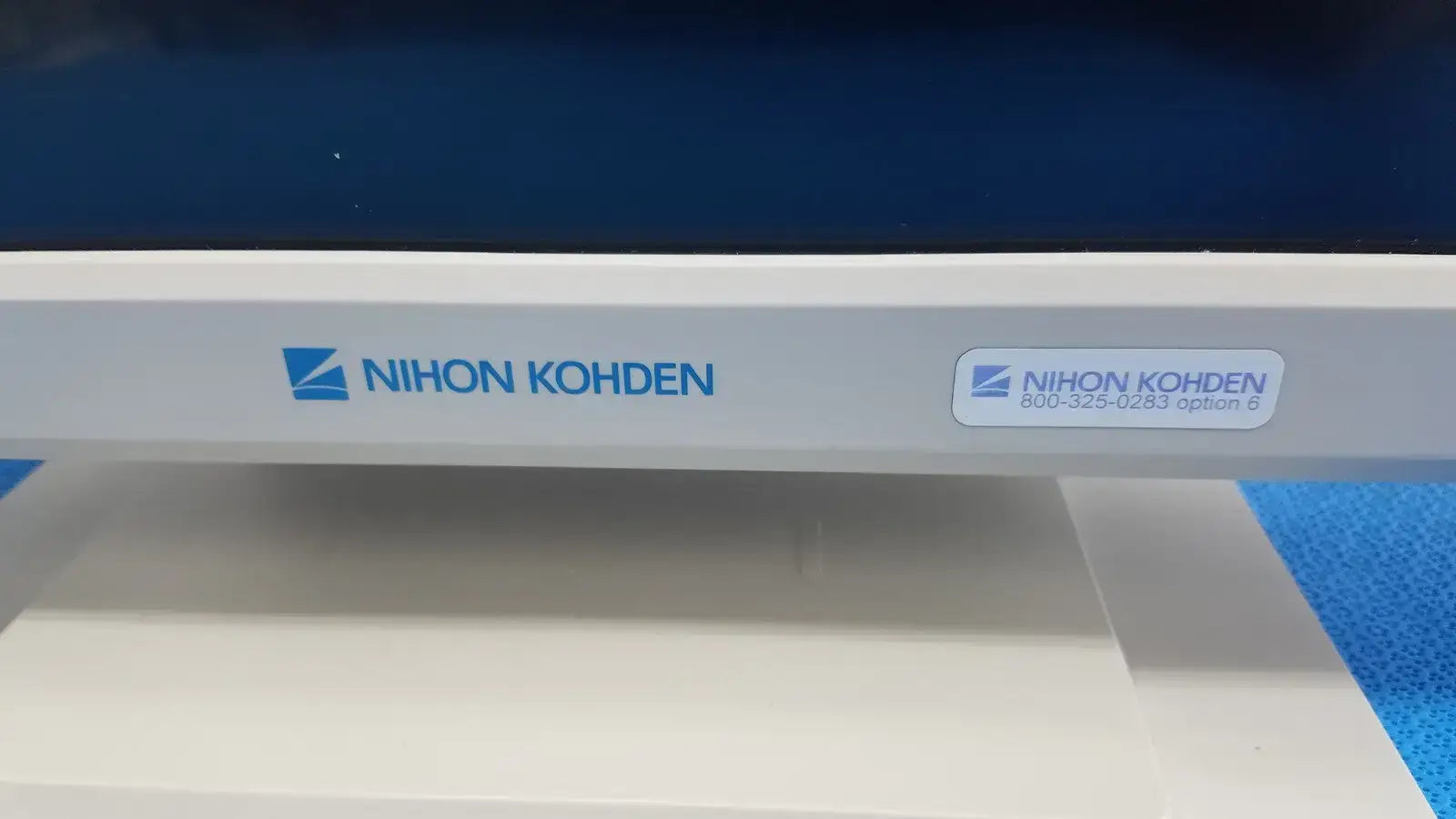 Nihon Kohden Elo Touchsystems ET2400L-8CJM-1-BG-NKD-G Touchscreen Monitor