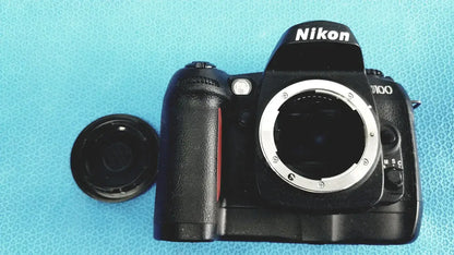 Nikon D100 Digital Camera - Black