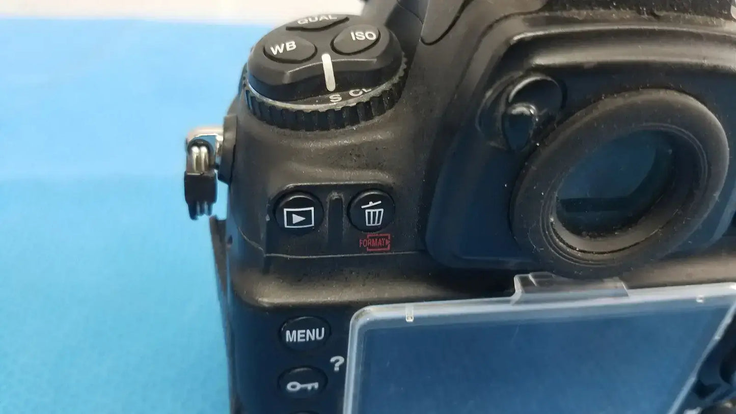 Nikon D700 Digital SLR Camera - Black