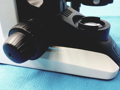 Nikon Eclipse E200 Binocular Microscope - Biological