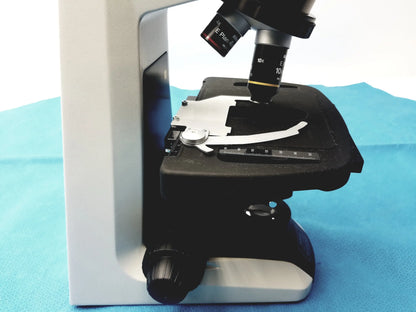 Nikon Eclipse E200 Binocular Microscope - Biological