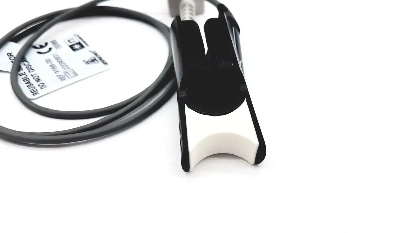 Novametrix Model 512 Digital Pulse Oximeter With Finger Sensor DB-9 Connector