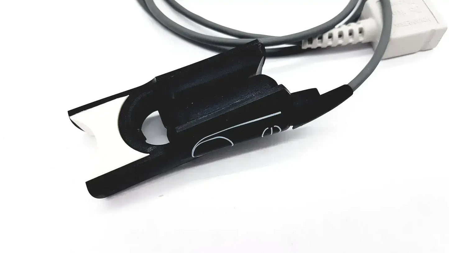 Novametrix Model 512 Digital Pulse Oximeter With Finger Sensor DB-9 Connector
