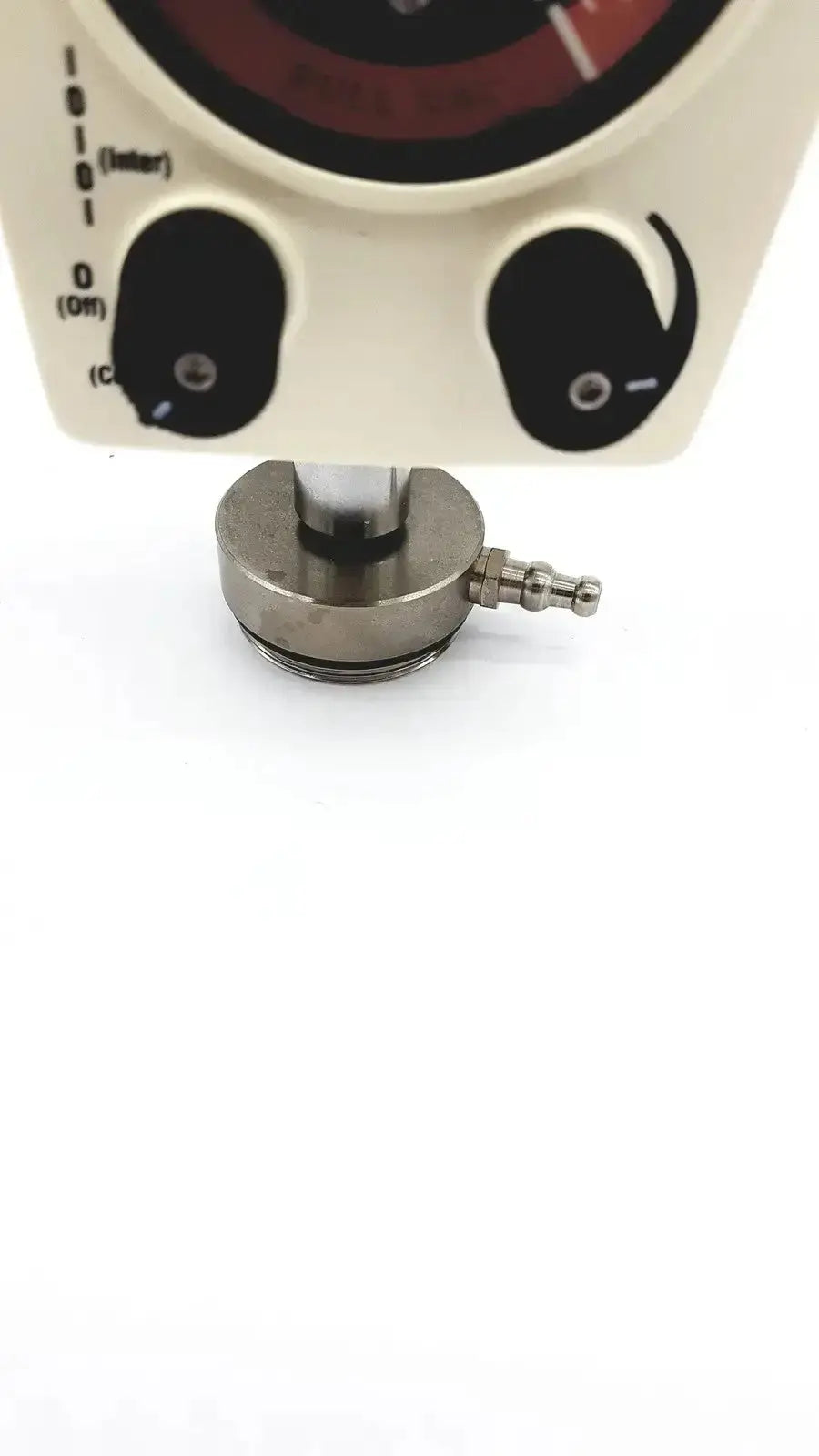 Ohmeda ffa19643 intermittent unit metallic cylindrical air pressure regulator with polished chrome finish and valve knob
