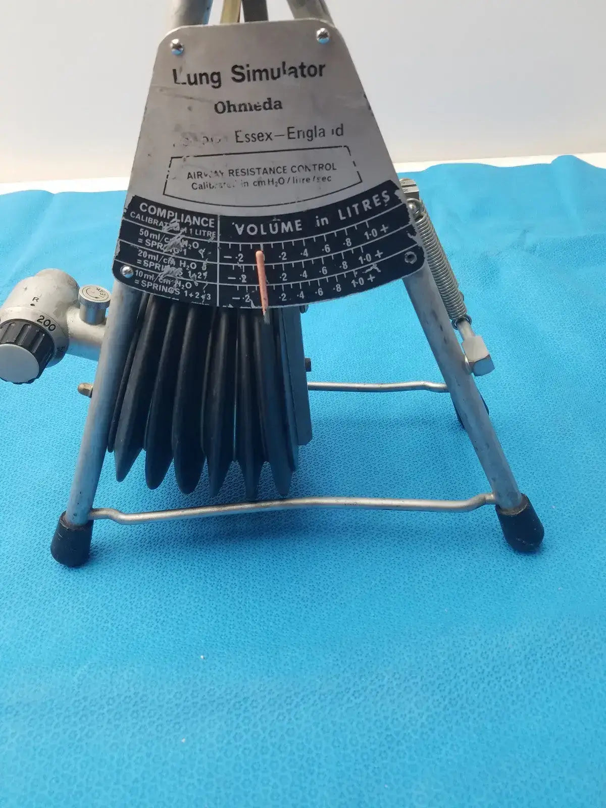 Ohmeda Lung Simulator Airway Resistance Control
