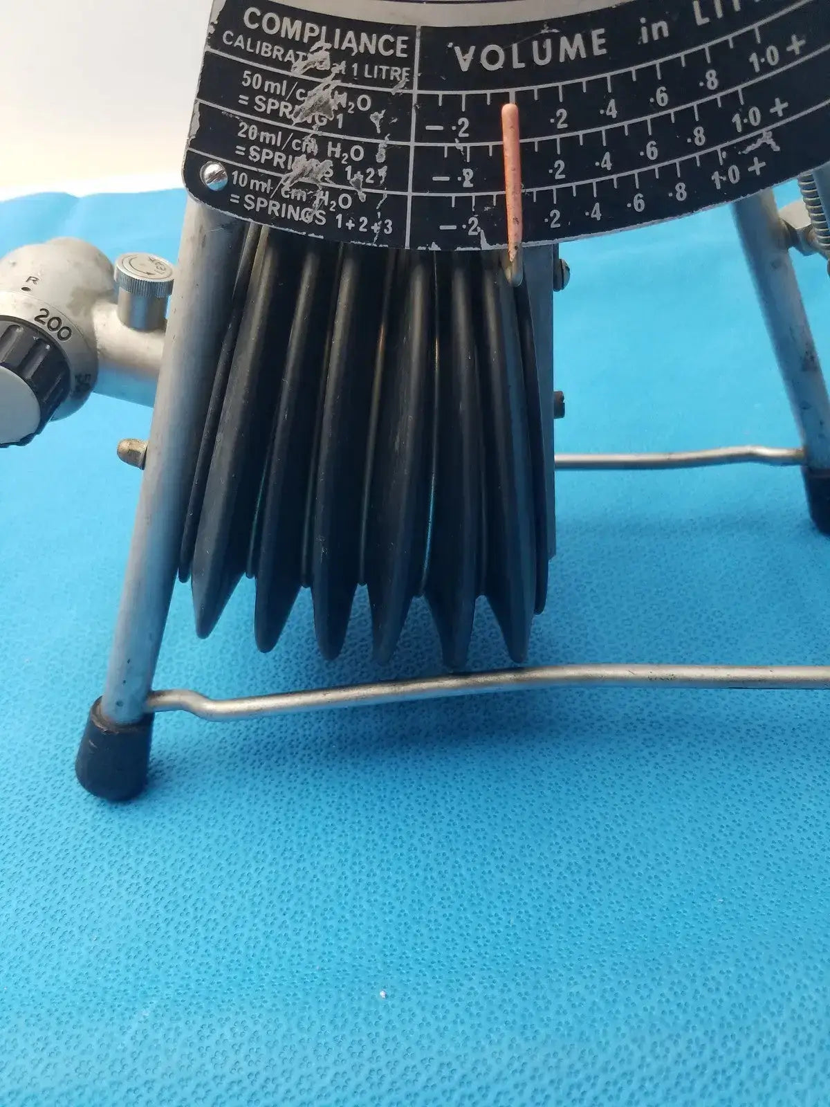 Ohmeda Lung Simulator Airway Resistance Control