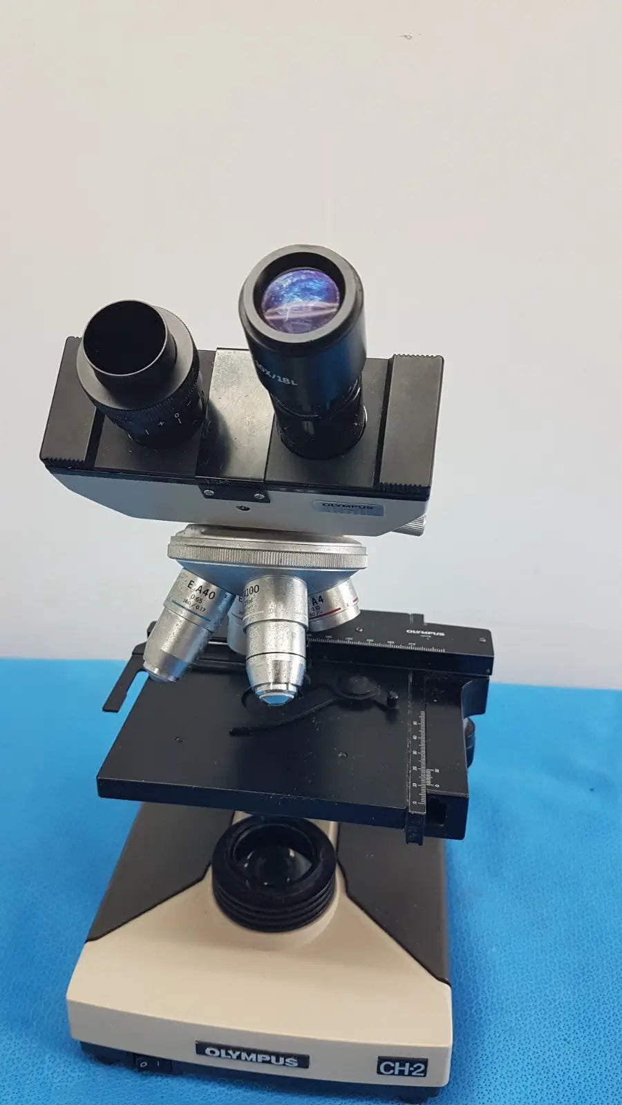 Olympus CHS Microscope with 4-Position Nosepiece – Smooth Precision Operation
