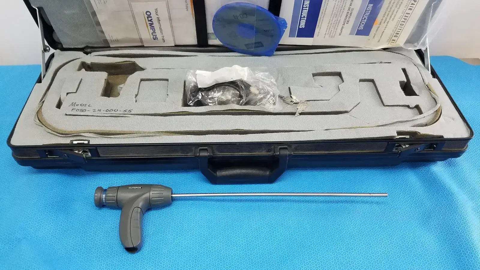 Olympus OES F050-24-000-55 Industrial Borescope Endoscope Kit w/Case