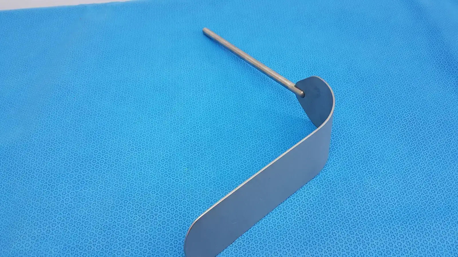 Omni-Tract 3531 Deaver Retractor Blade – Surgical Instrument