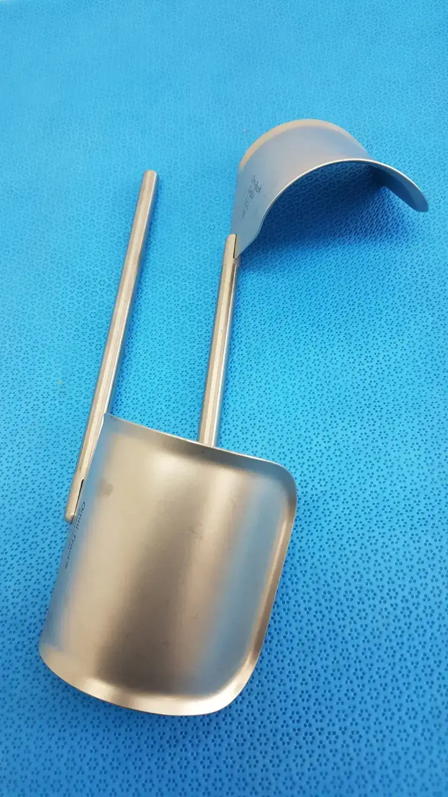 Omni-Tract 3536 Surgical Retractor Blades Lot of 2
