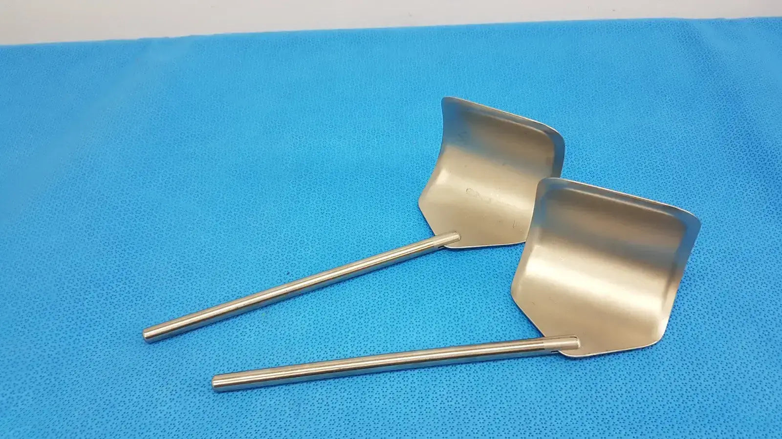 Omni-Tract 3536 Surgical Retractor Blades Lot of 2