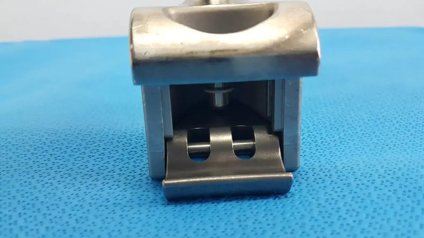 OMNI-TRACT 4080 Clamp Sterile Field – Surgical Retraction Accessory - Retractor