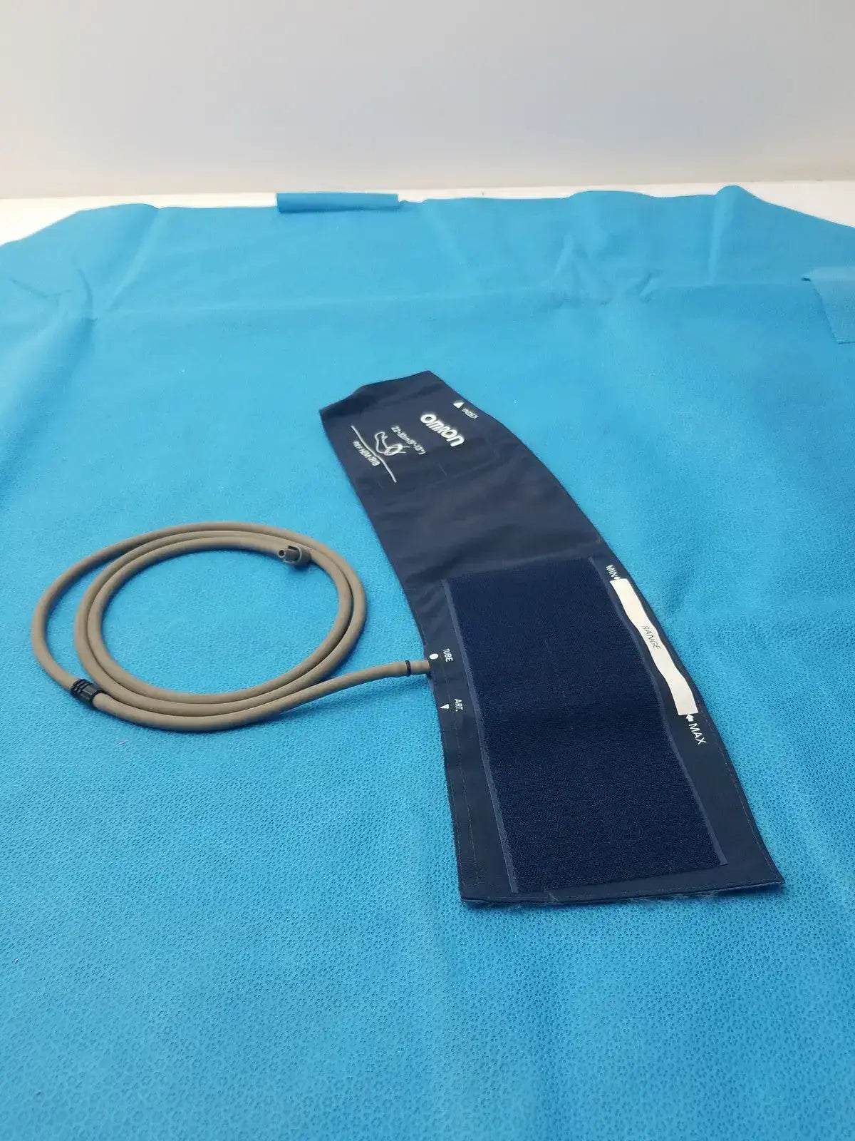 Omron Blood Pressure Cuff 22-32cm - REF HEM-CR19
