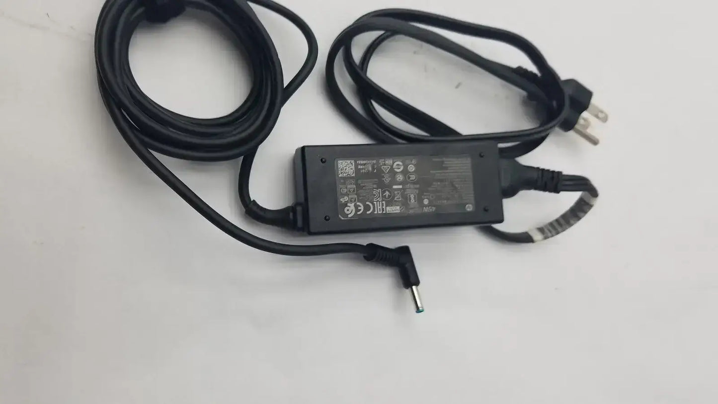 Original HP 45W 19.5V 2.31A Ultrabook Notebook Ac Adapter 741727-001 TPN-LA15 - AC