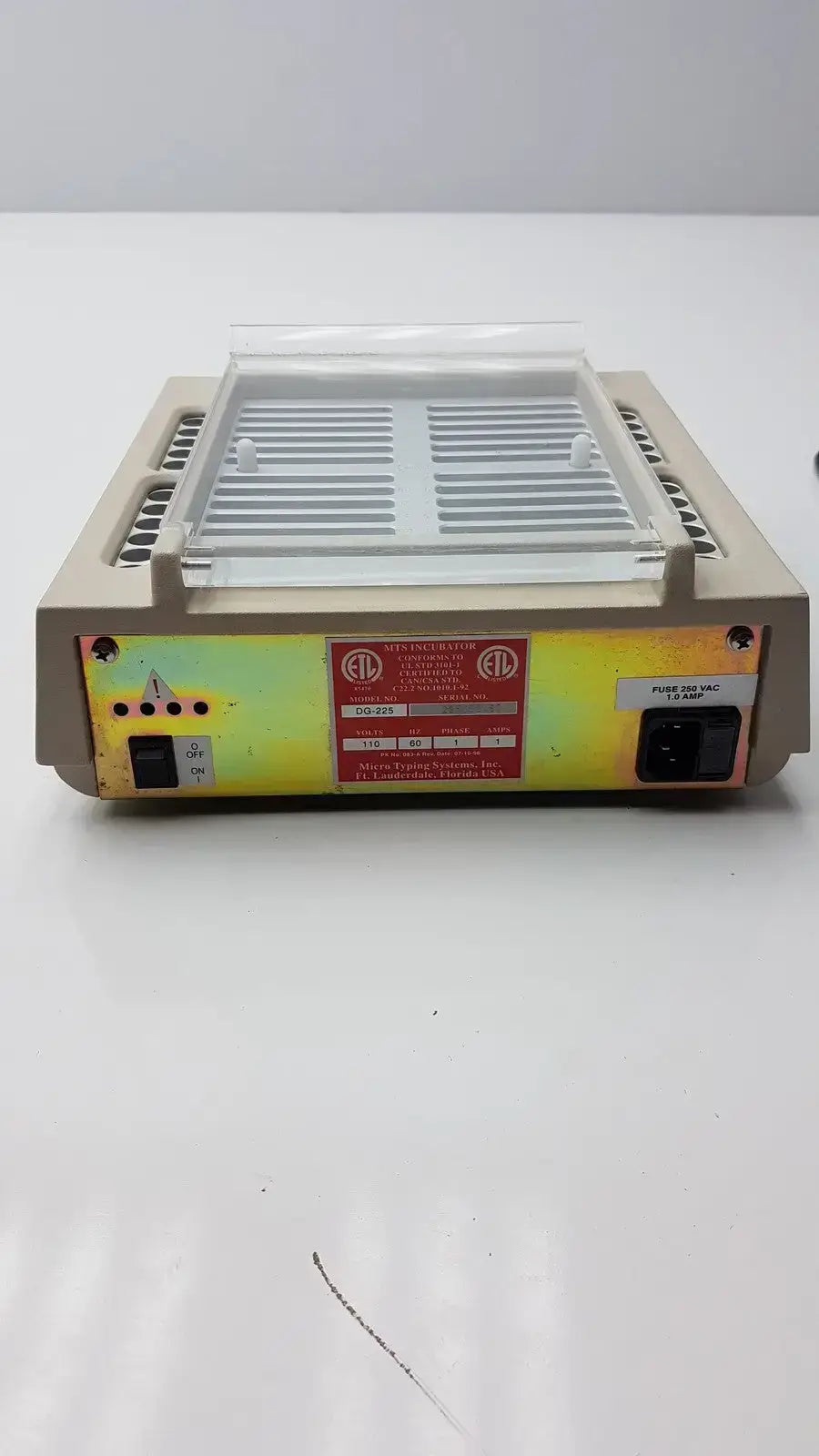 Ortho-Clinical Diagnostics DG-225 MTS Incubator - Laboratory