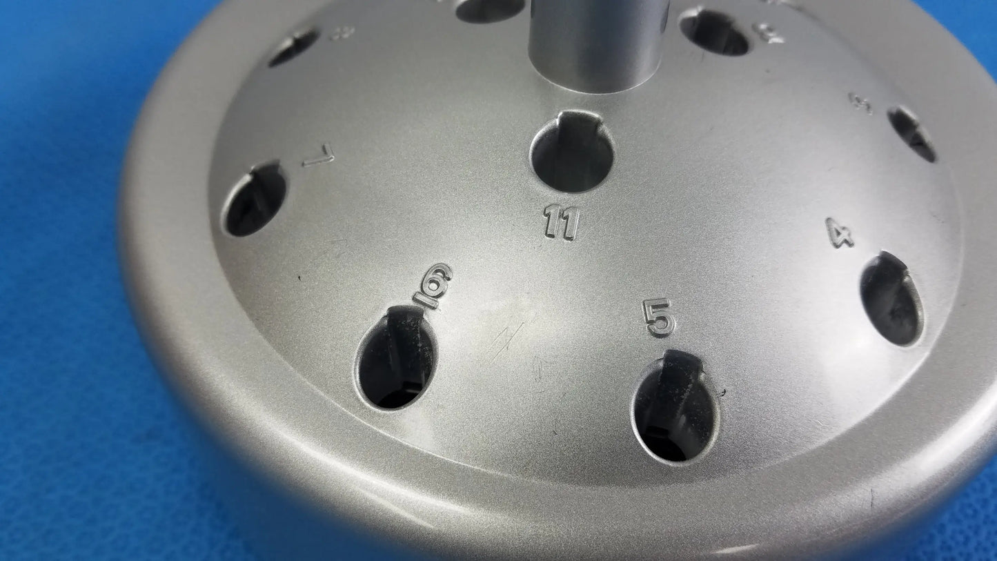 Oxoid Antimicrobial Susceptibility Disc Dispenser – 12 Place