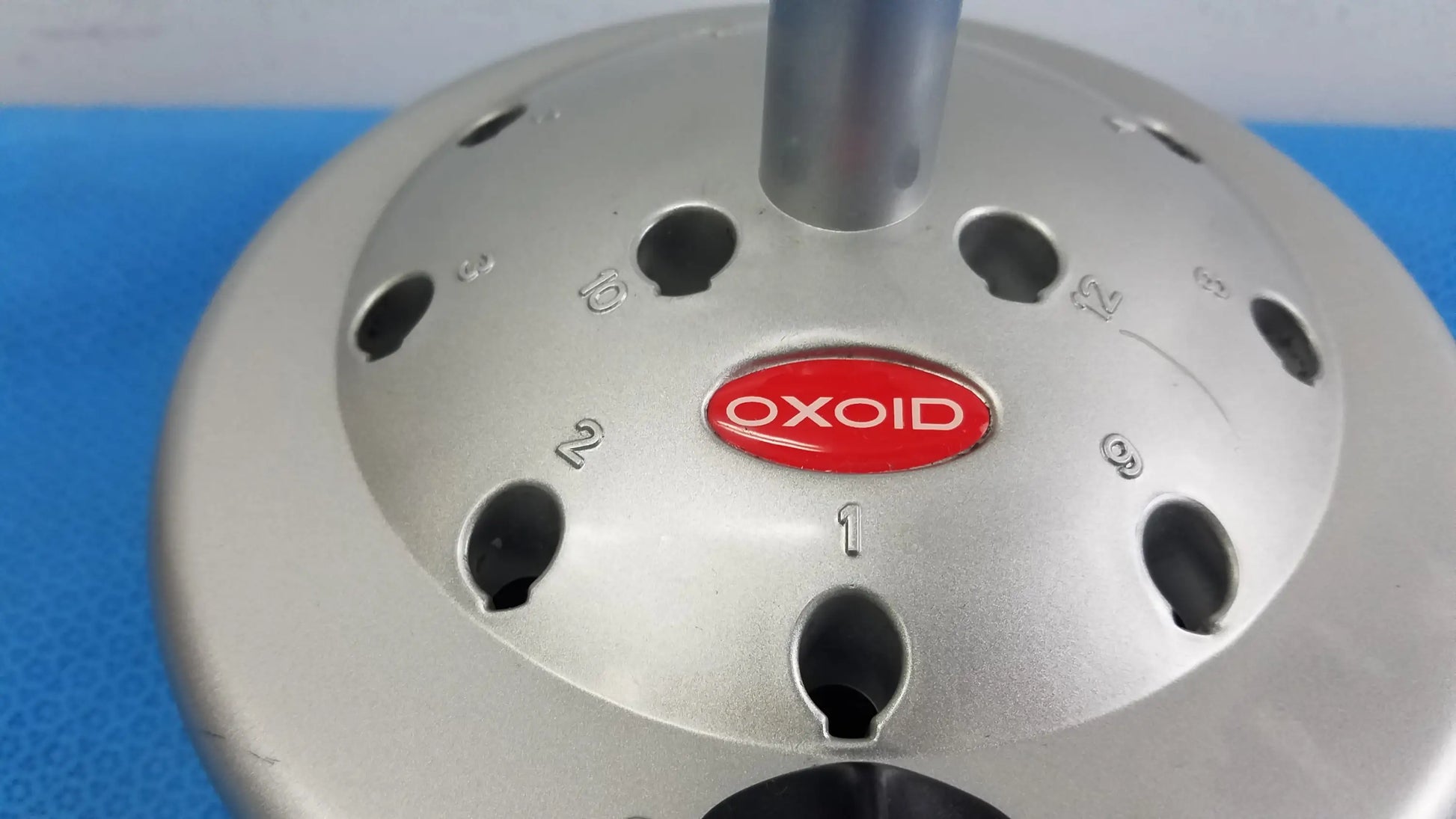 Oxoid Antimicrobial Susceptibility Disc Dispenser – 12 Place