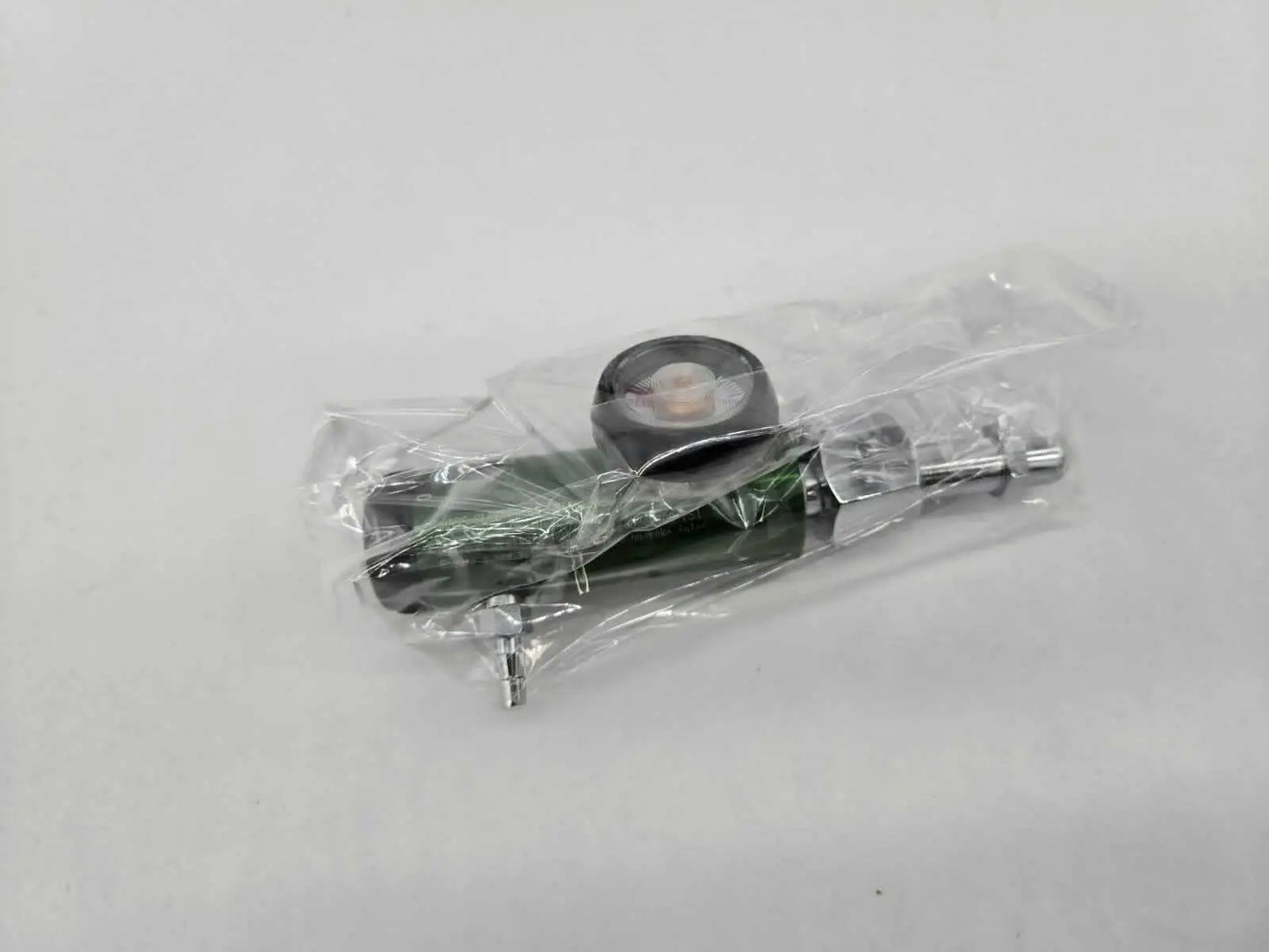 Oxygen Regulator Medline HCS8725M Brass-Sleeved 50psi Flows:0-25 L/min