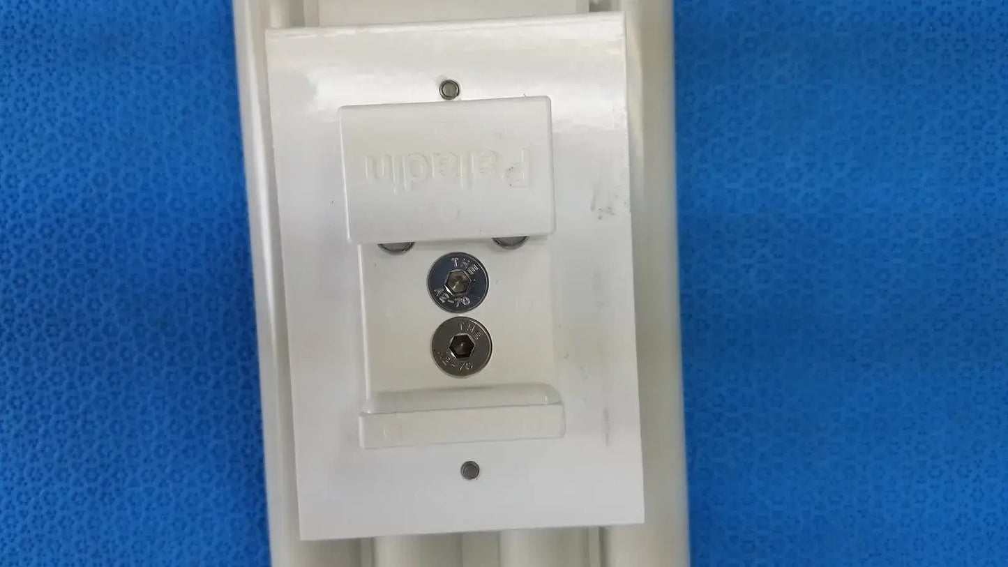 Paladin Kleenspec Specula Dispenser for 524-Series Ear