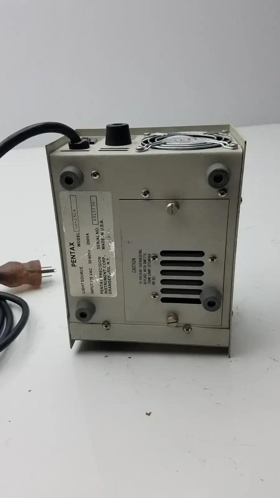 Pentax Light Source Model LH-150A - Endoscopy