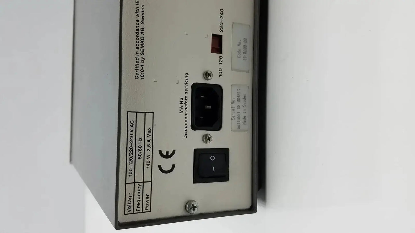 Gray rectangular pharmacia biotech eps 600 electrophoresis power supply with black ports and certified switch by semko ab sweden