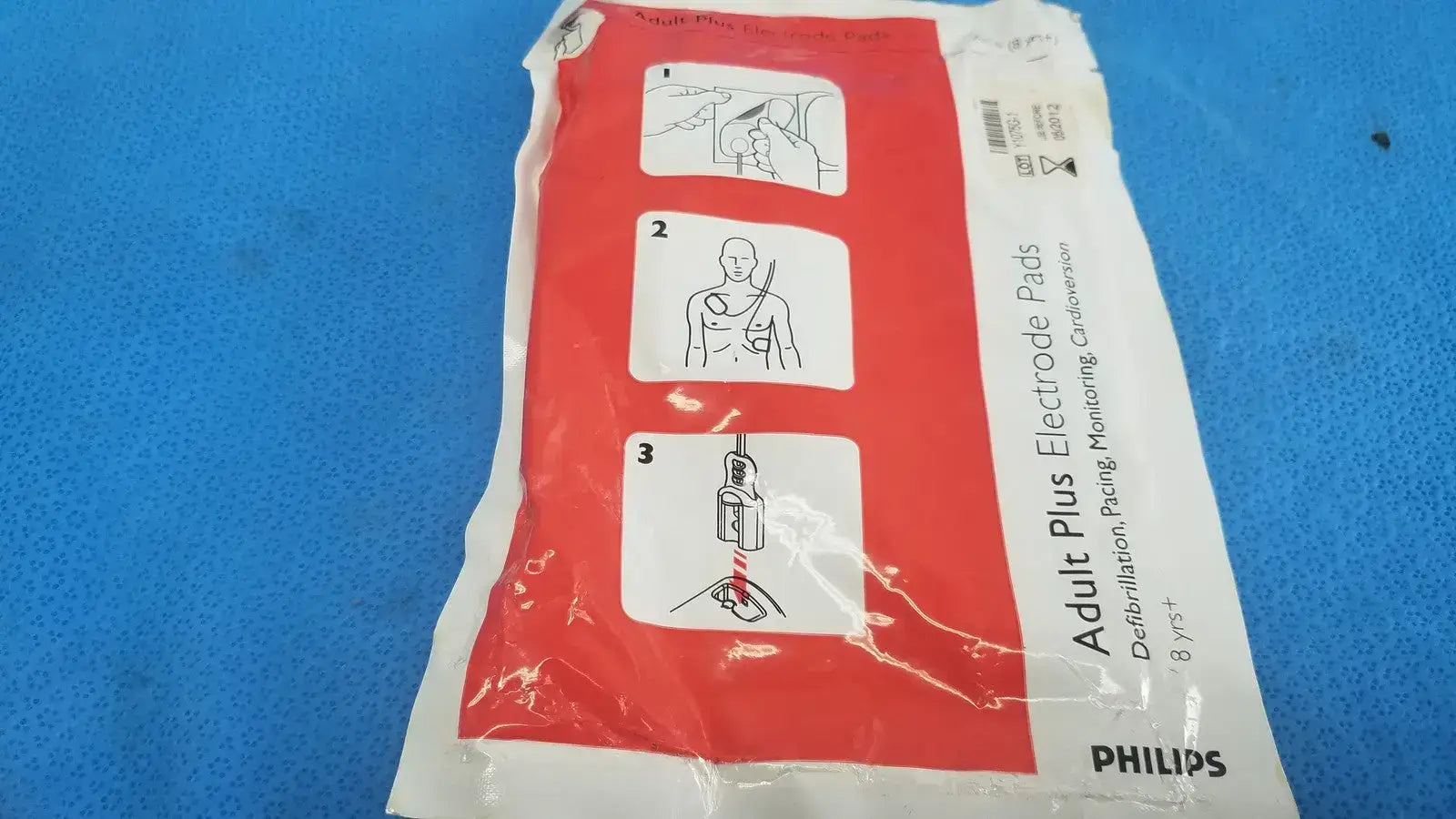 Philips Adult Plus Electrode Pad 8Y+ / Instructional Use Check Before Date