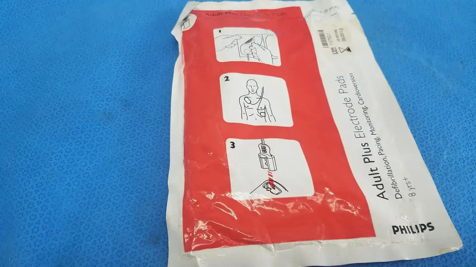 Philips Adult Plus Electrode Pad 8Y+ / Instructional Use Check Before Date