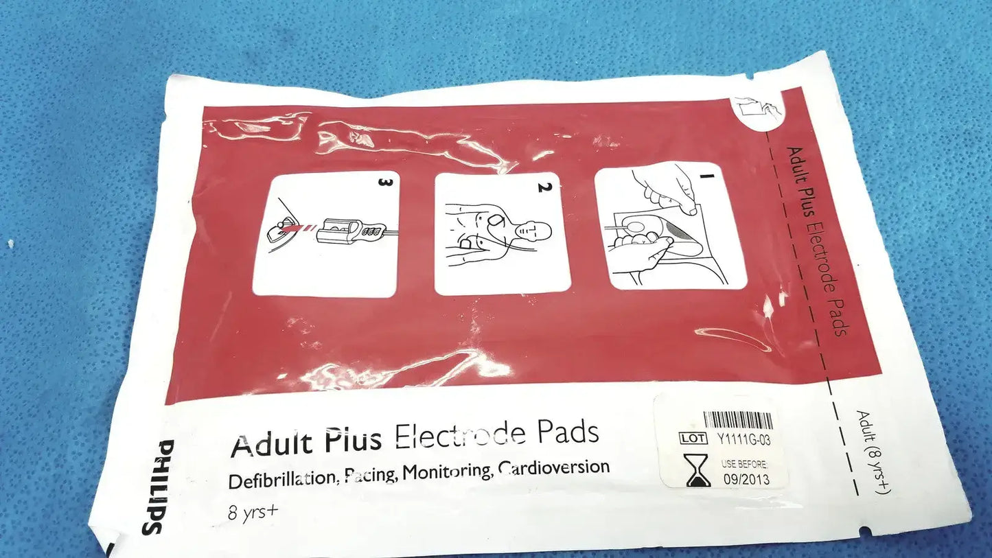 Philips Electrode Pad Adult 8Y+ Instructional Use Only /Check EXP Date Y1111G-03