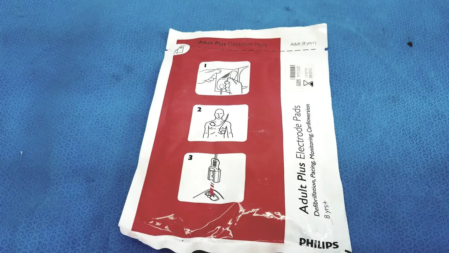 Philips Electrode Pad Adult 8Y+ Instructional Use Only /Check EXP Date Y1111G-03