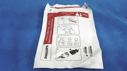 Philips Electrode Pads Adult/child plus ≥10 y Instructional Use /Check EXP Date