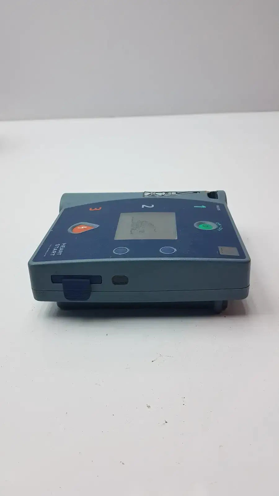 Philips HeartStart FR2+ AED Defibriillator - Automated External Defibrillator (AED)