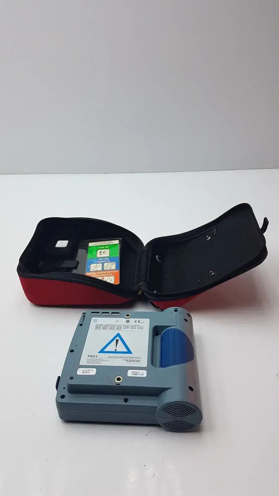 Philips HeartStart FR2+ AED Defibriillator - Automated External Defibrillator (AED)