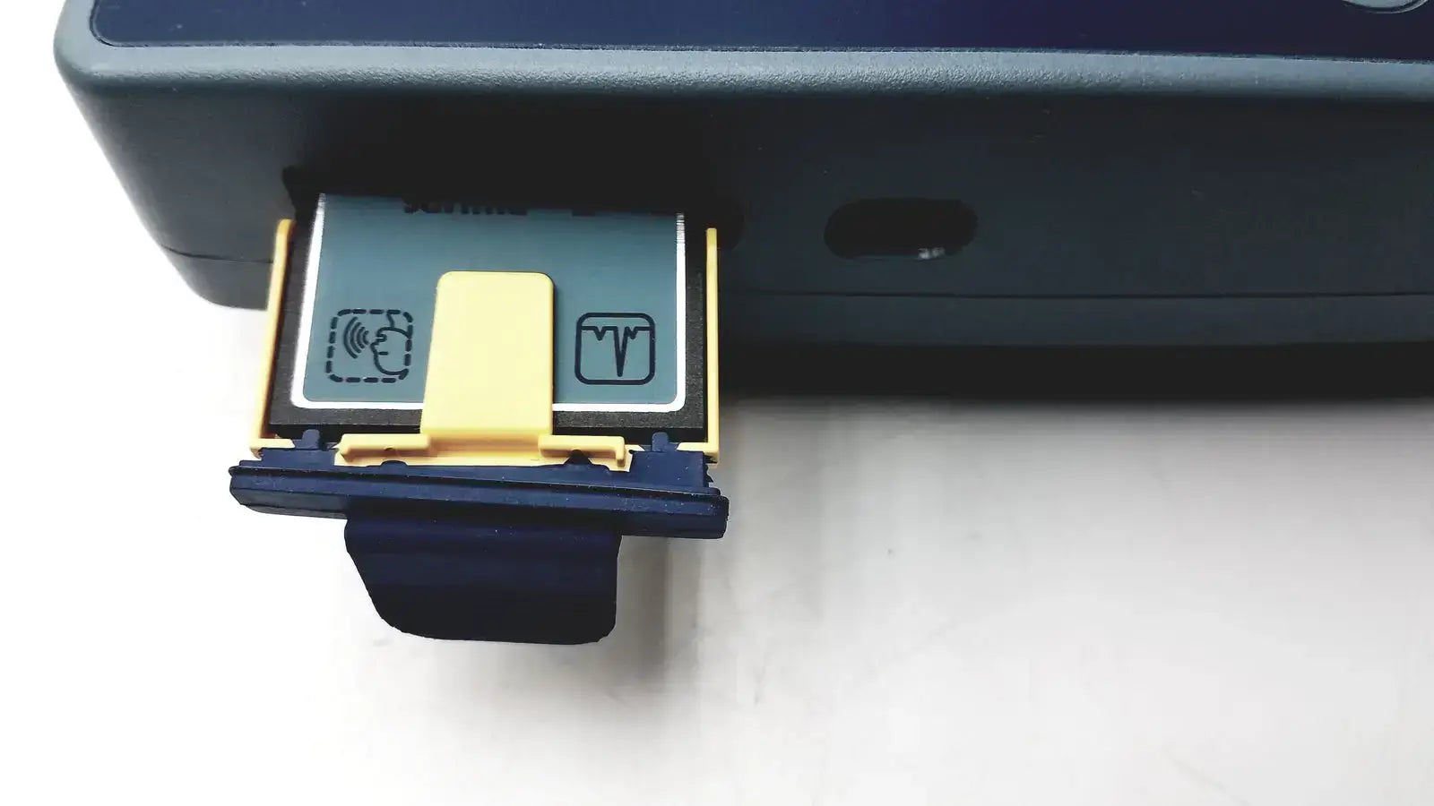 Philips HeartStart FR2+ M3860A Automated External Defibrillator - (AED)