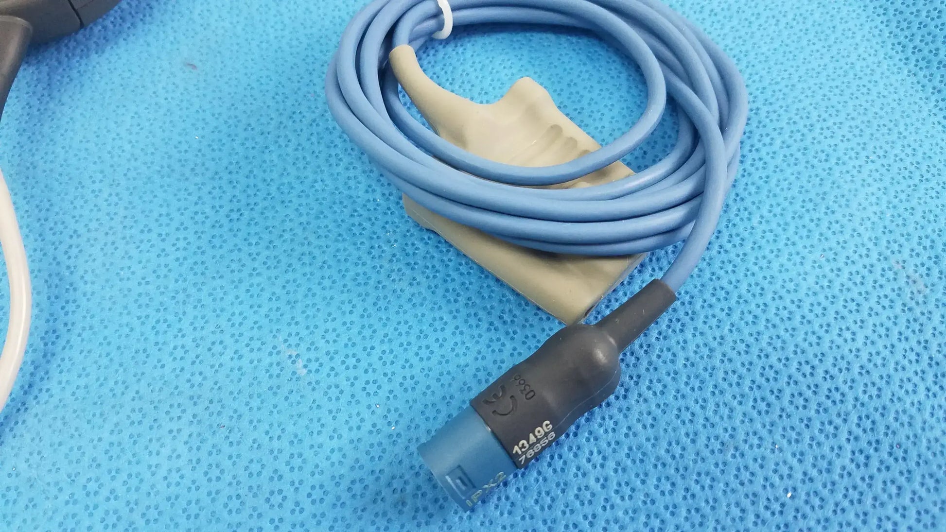 Philips Heartstart MRx Q-CPR Meter With Accessories and Bag - CPR Feedback