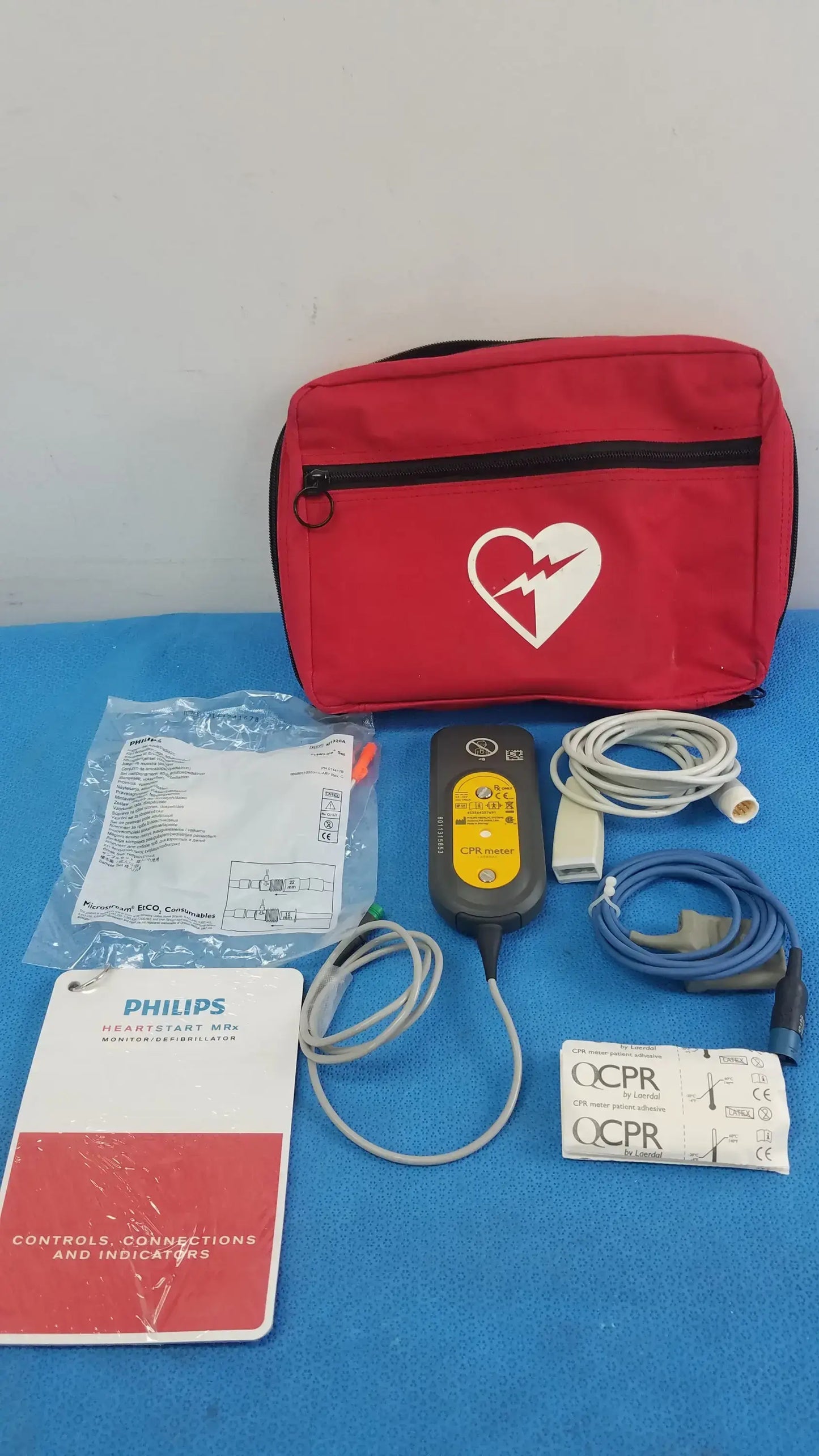 Philips Heartstart MRx Q-CPR Meter With Accessories and Bag - CPR Feedback