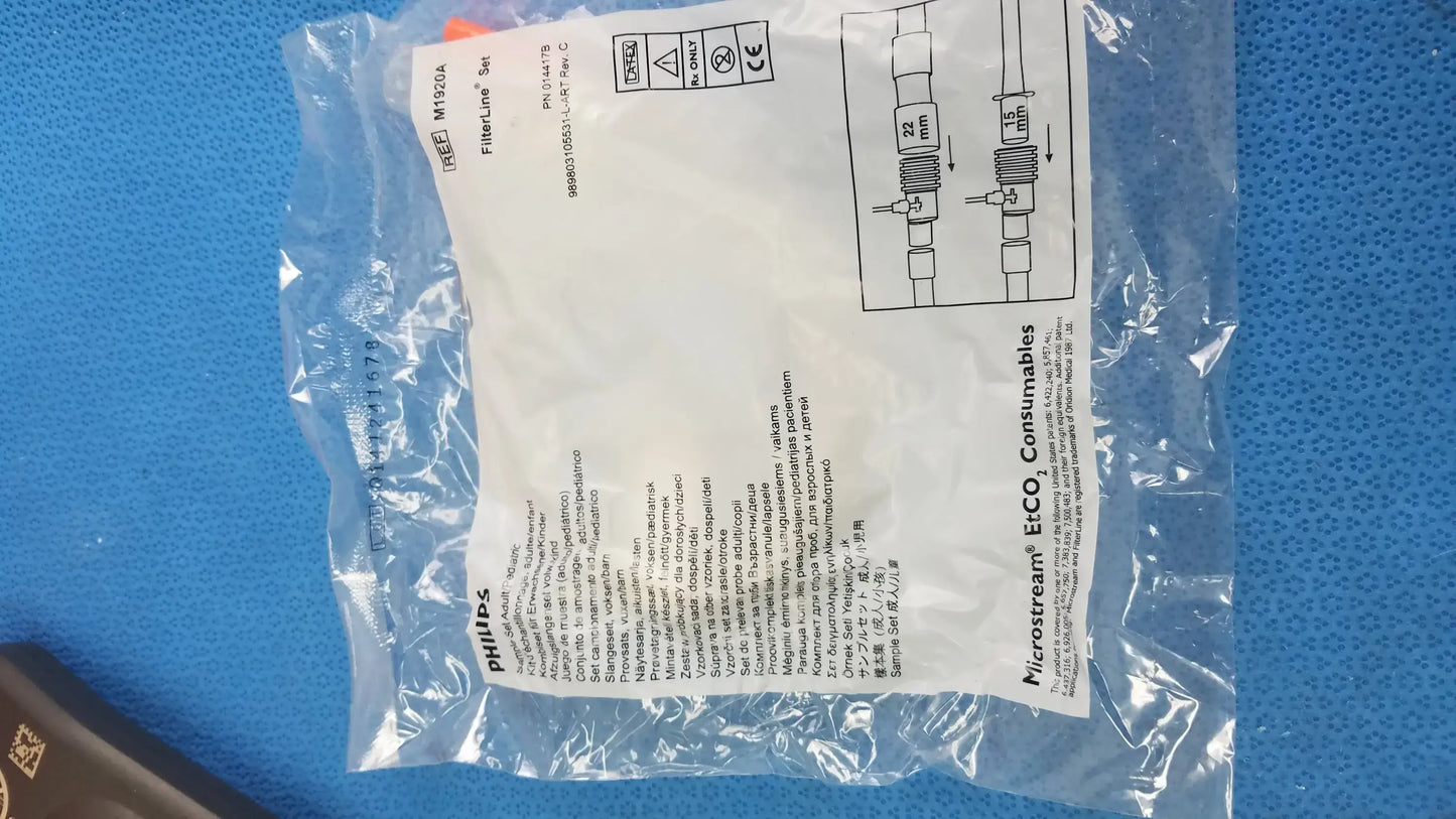 Philips Heartstart MRx Q-CPR Meter With Accessories and Bag - CPR Feedback