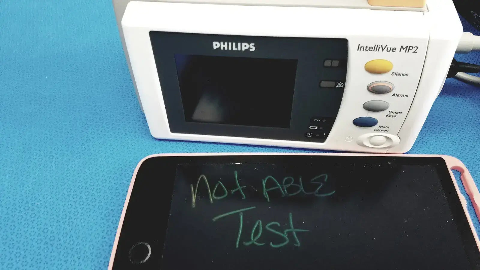 Philips IntelliVue MP2 Patient Monitor with Blood Pressure Cuff 23-33cm 2774