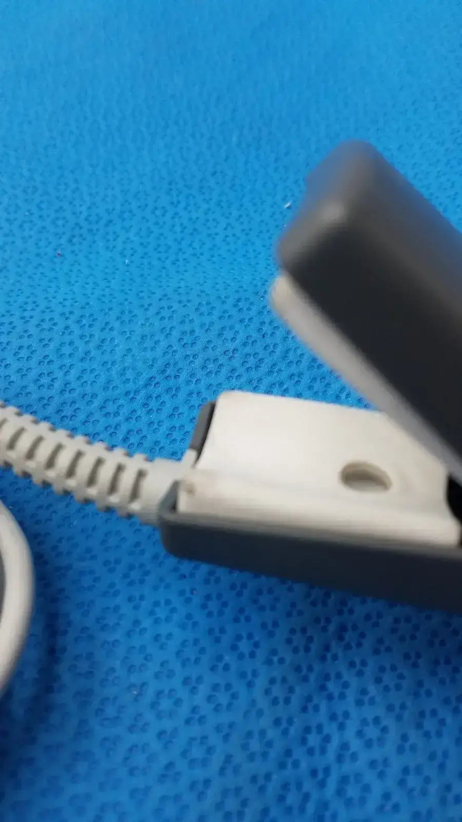 Philips M1196A Adult Clip SpO2 Sensor Original