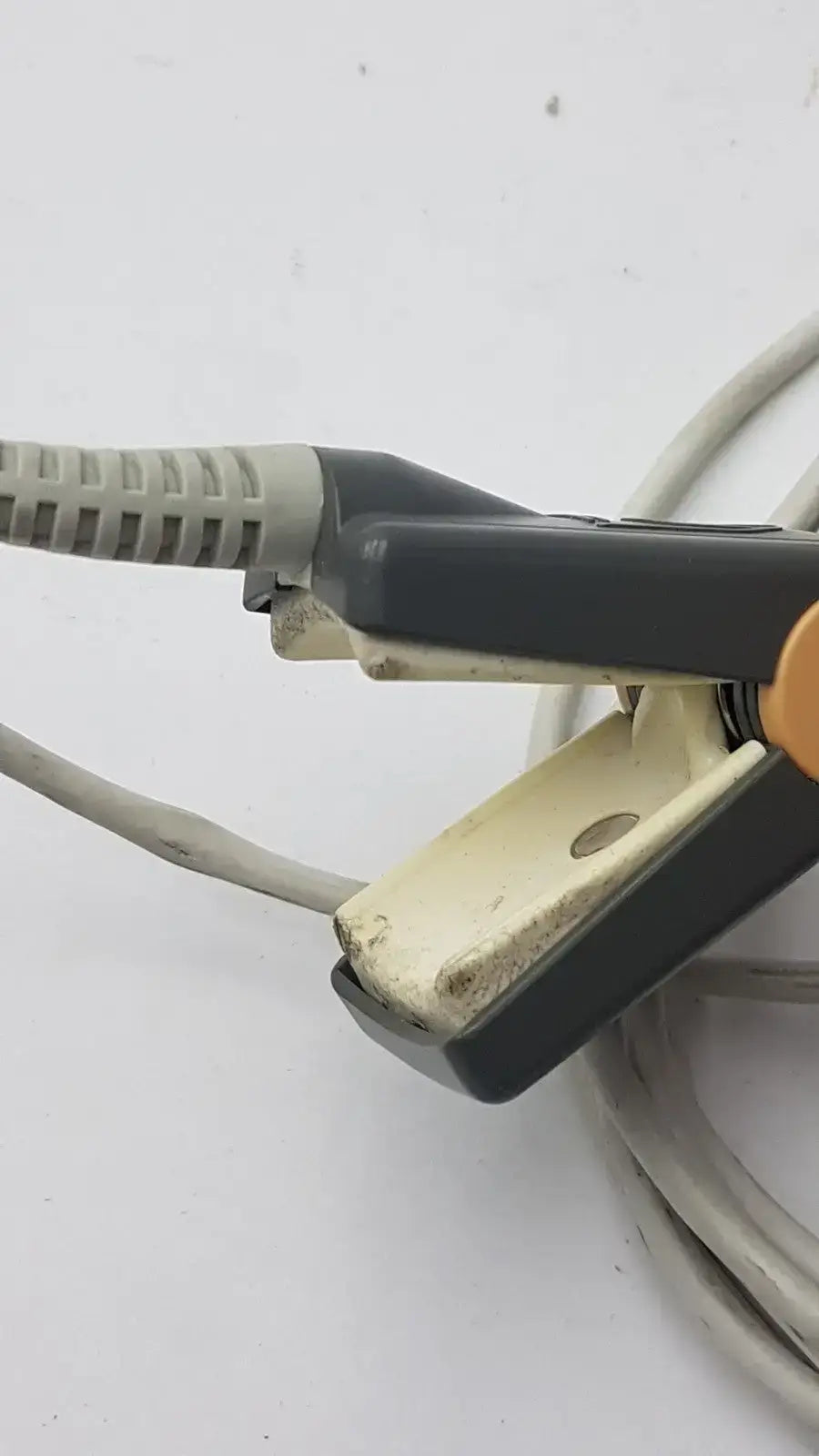 Philips M1196A Reusable Adult SpO2 Clip Sensor