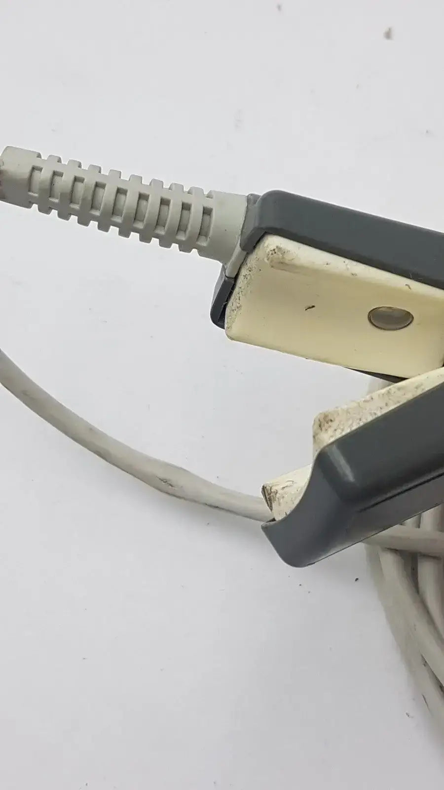 Philips M1196A Reusable Adult SpO2 Clip Sensor