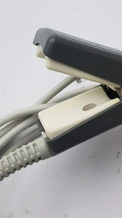 Philips M1196A Reusable Adult SpO2 Clip Sensor