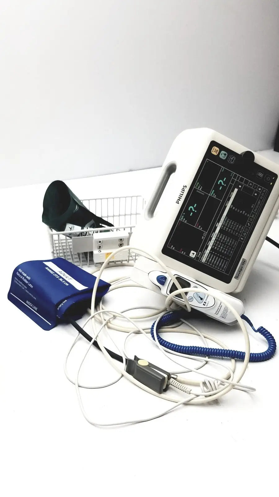 Philips SureSigns VS4 Vital Signs 863283 Monitor With Accessories