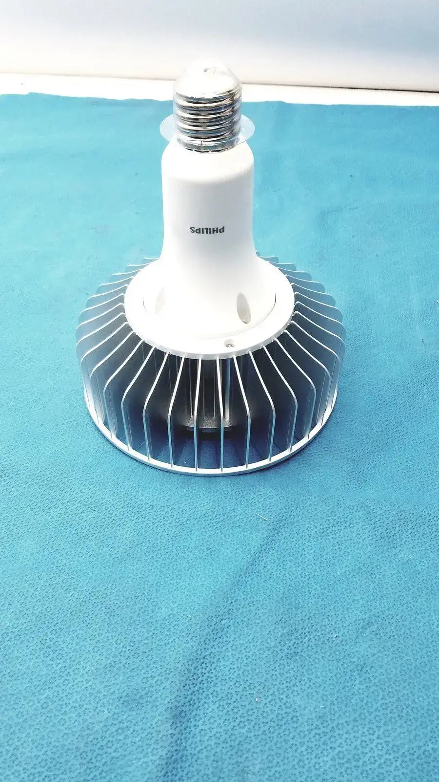 Philips TrueForce LED High-Bay Retrofit Lamp 150W